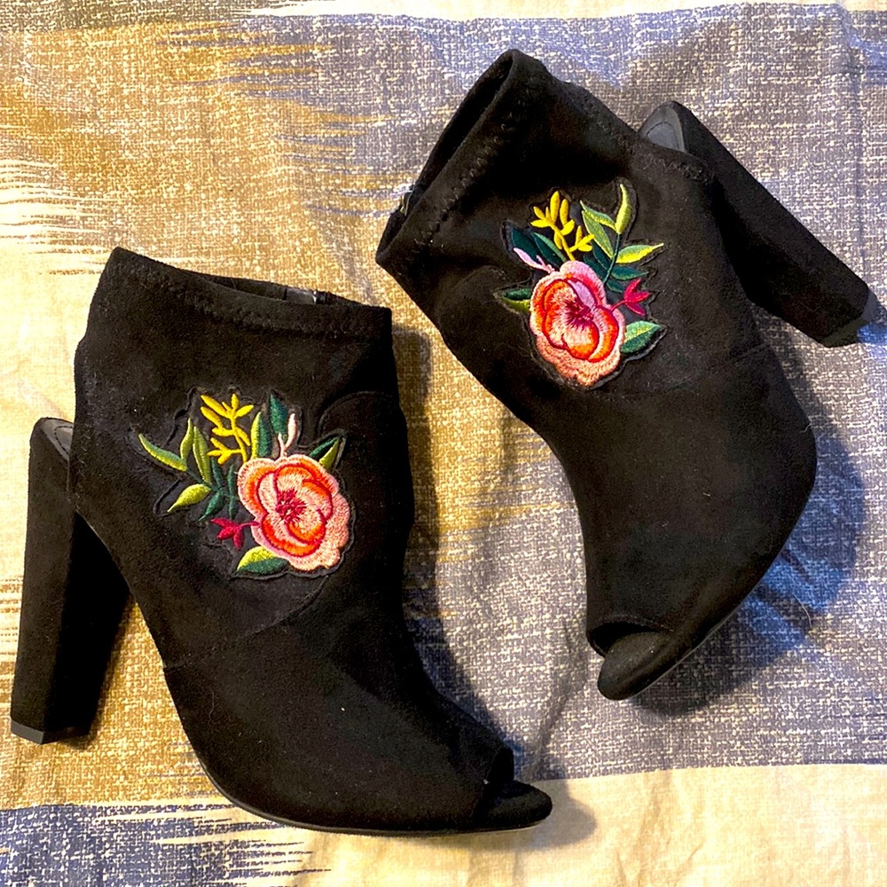 Embroidered Flower-Suede Booties
